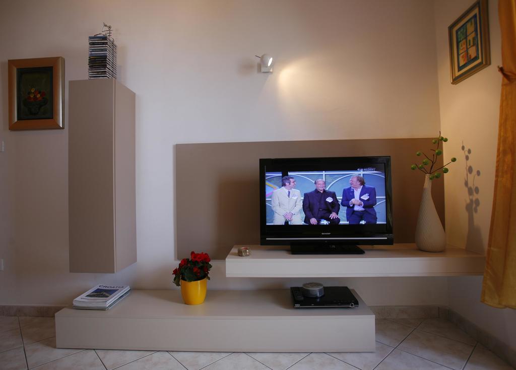 Marmont Apartma *